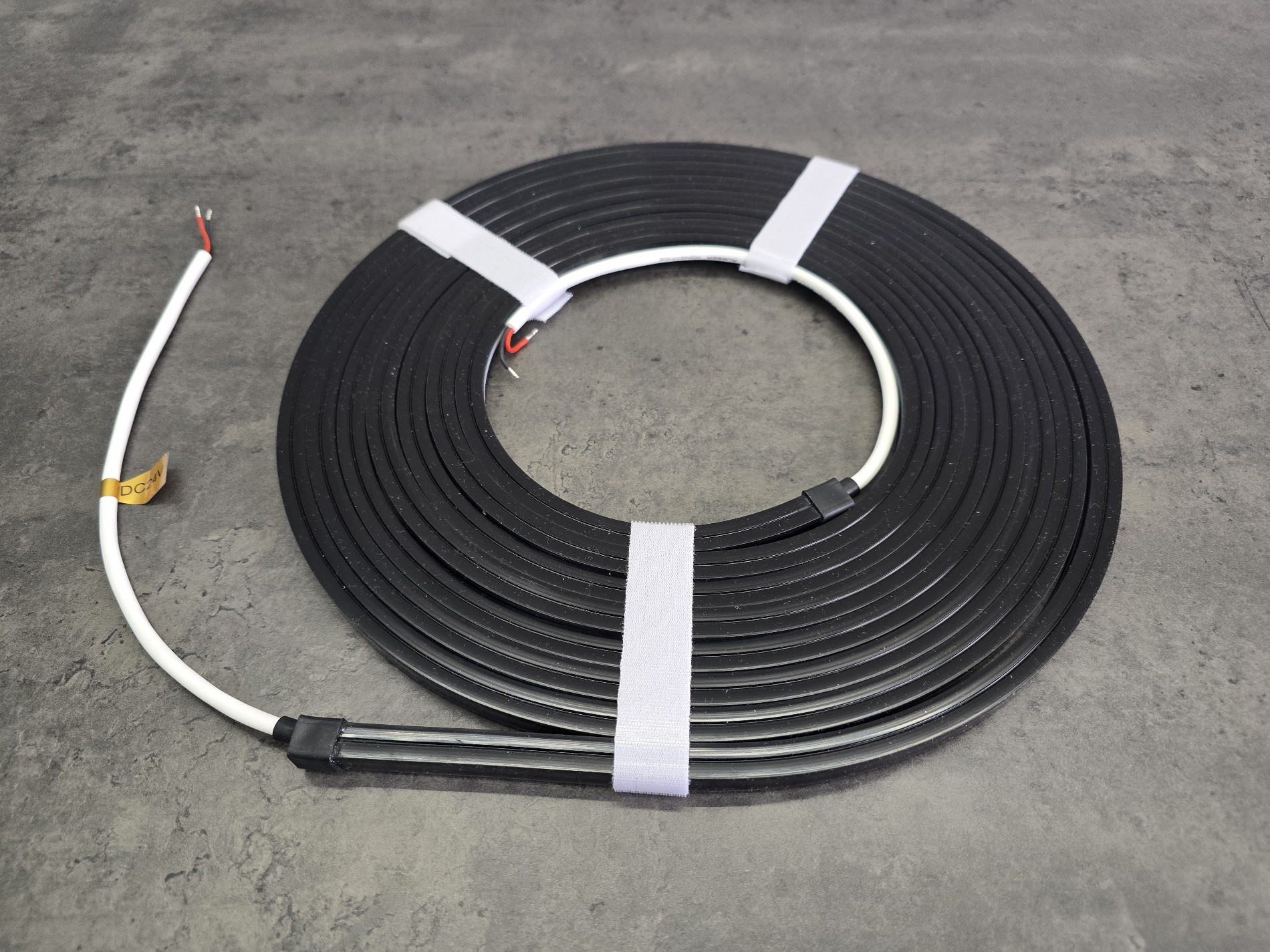 20250902_154919 Neon NX Vertical Bend LED Strip – 6W, 24V, IP66 - Image 1