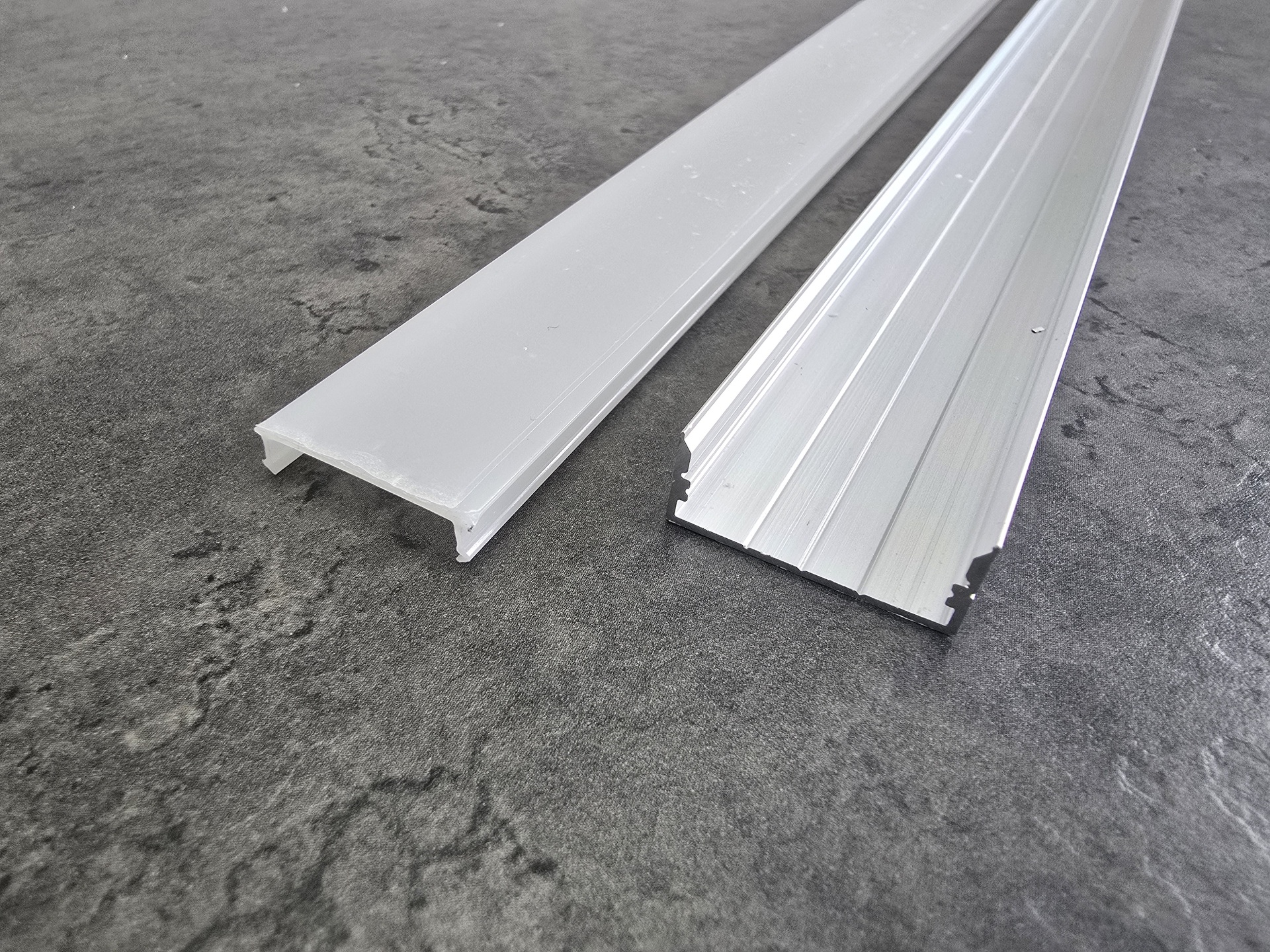 20250904_114223 High-Capacity Standard Surface Mounted Aluminium LED Profile (1m) - Max PCB 20mm - Includes End Caps & Clips - Image 1