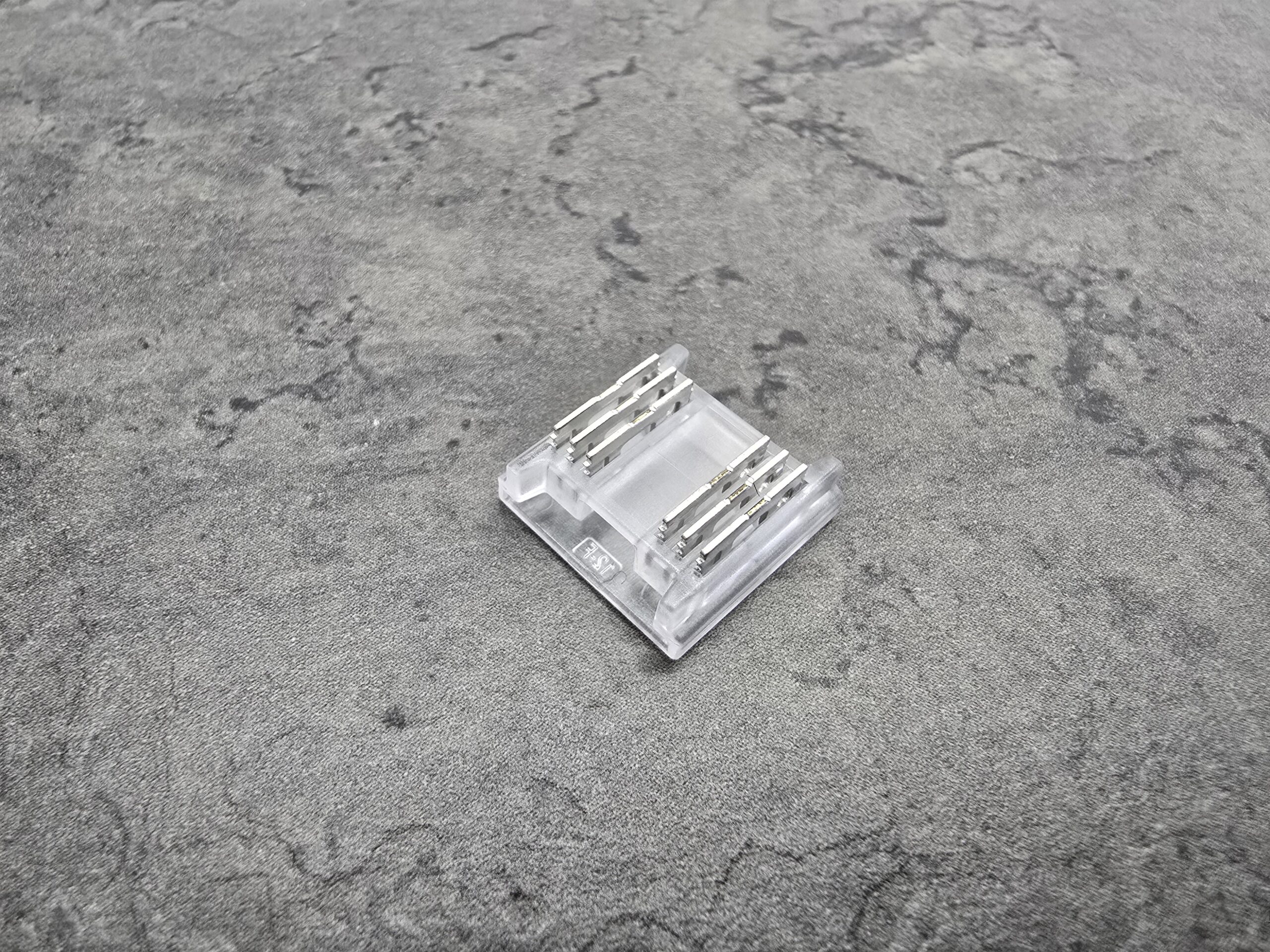 20250904_171742 Easy-Connect Solderless RGBW LED Strip Connector - 5-Pin, Straight (12mm PCB) - Image 1